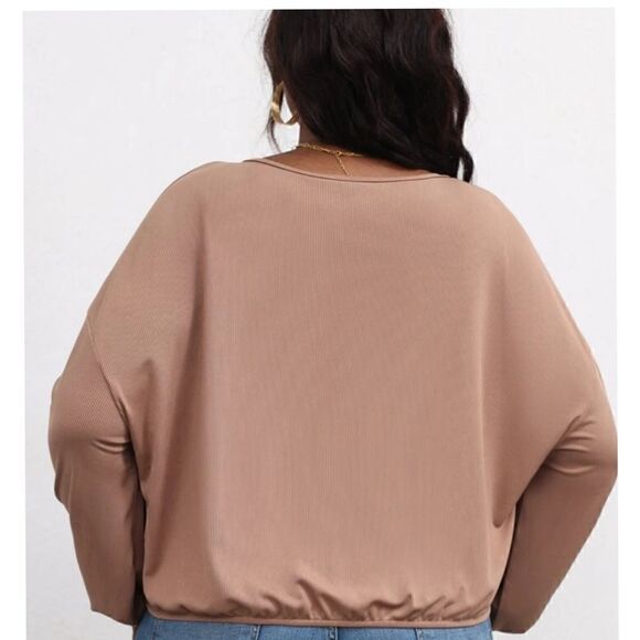 Women's Knot Hem Sweatshirt Size 2X in Apricot EUC - Picture 5 of 8